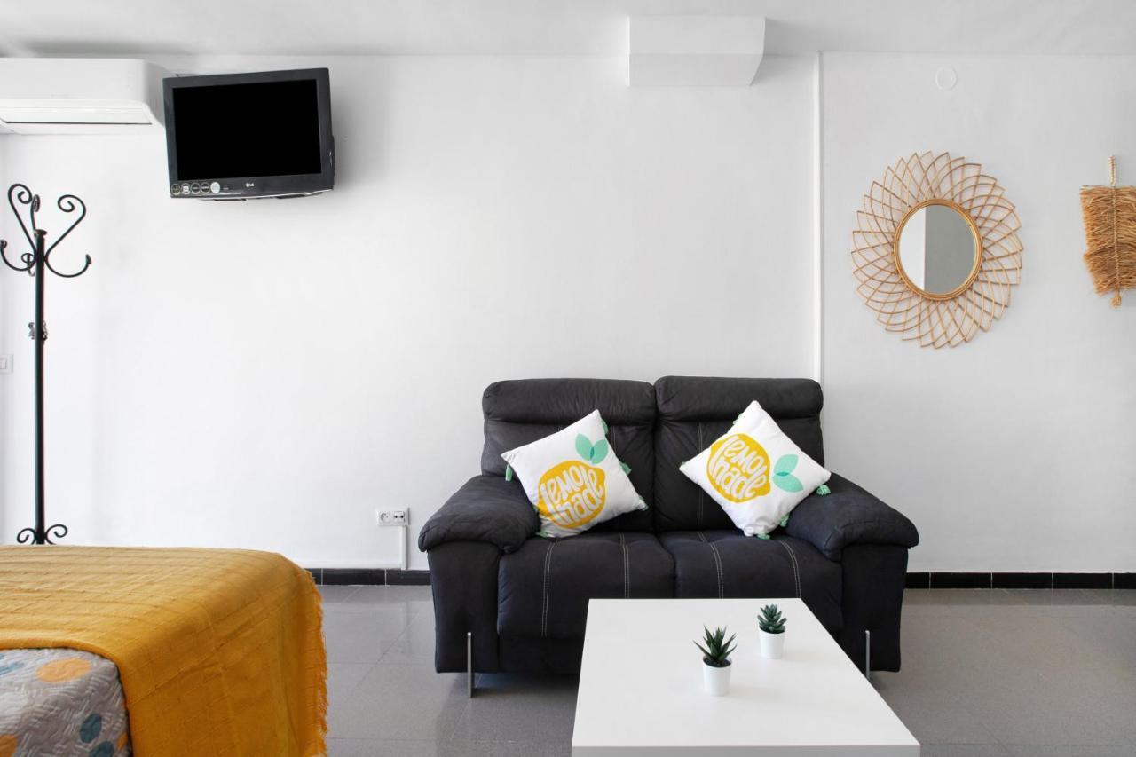 Bulto Carihuela B Apartment ตอร์เรโมลิโนส ภายนอก รูปภาพ