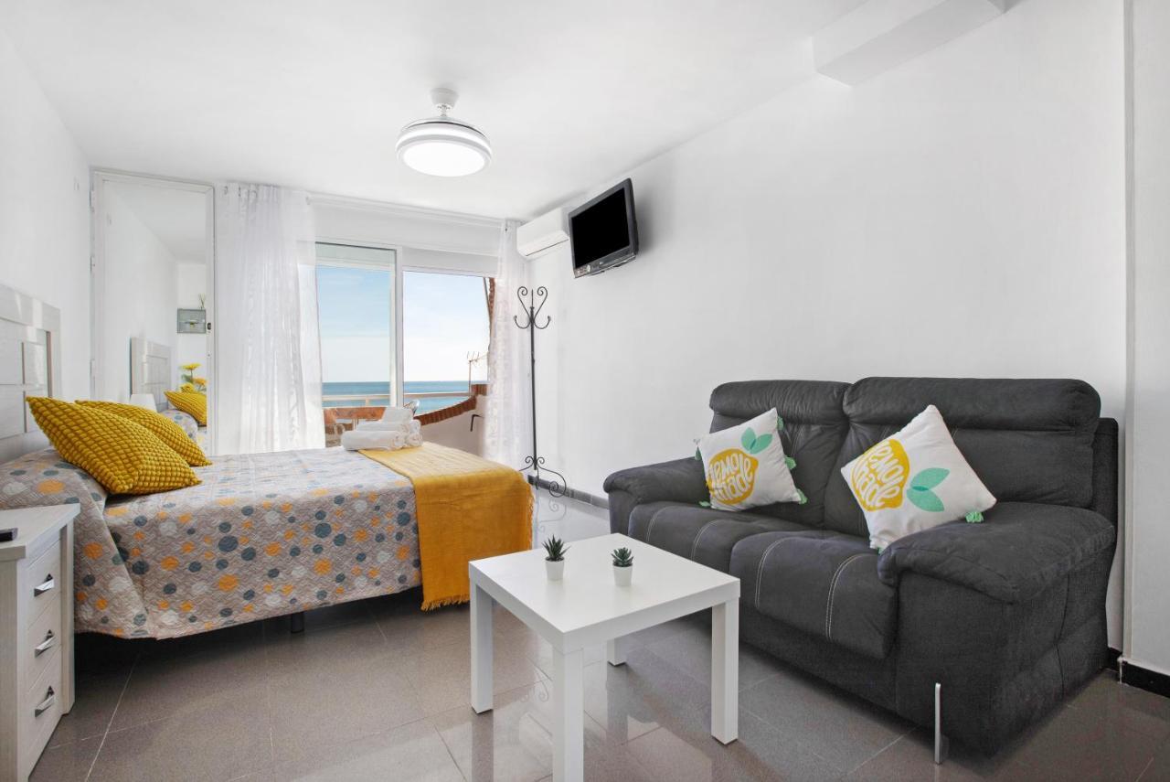 Bulto Carihuela B Apartment ตอร์เรโมลิโนส ภายนอก รูปภาพ