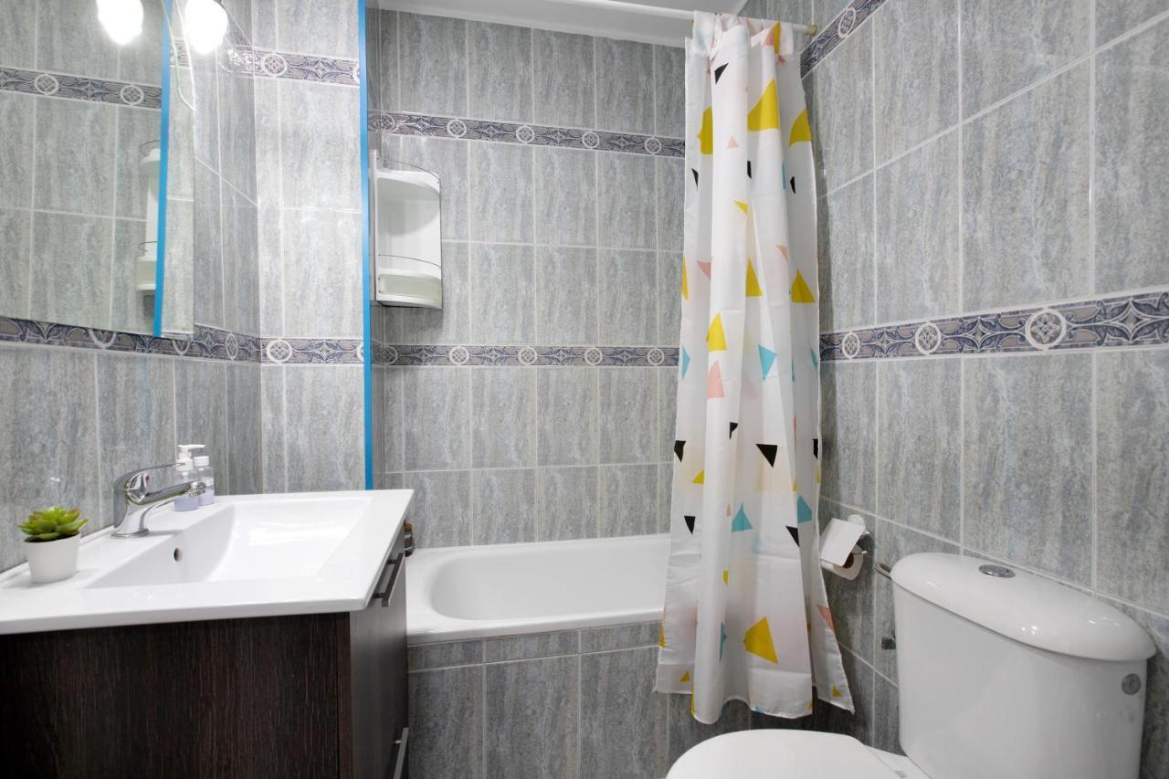 Bulto Carihuela B Apartment ตอร์เรโมลิโนส ภายนอก รูปภาพ