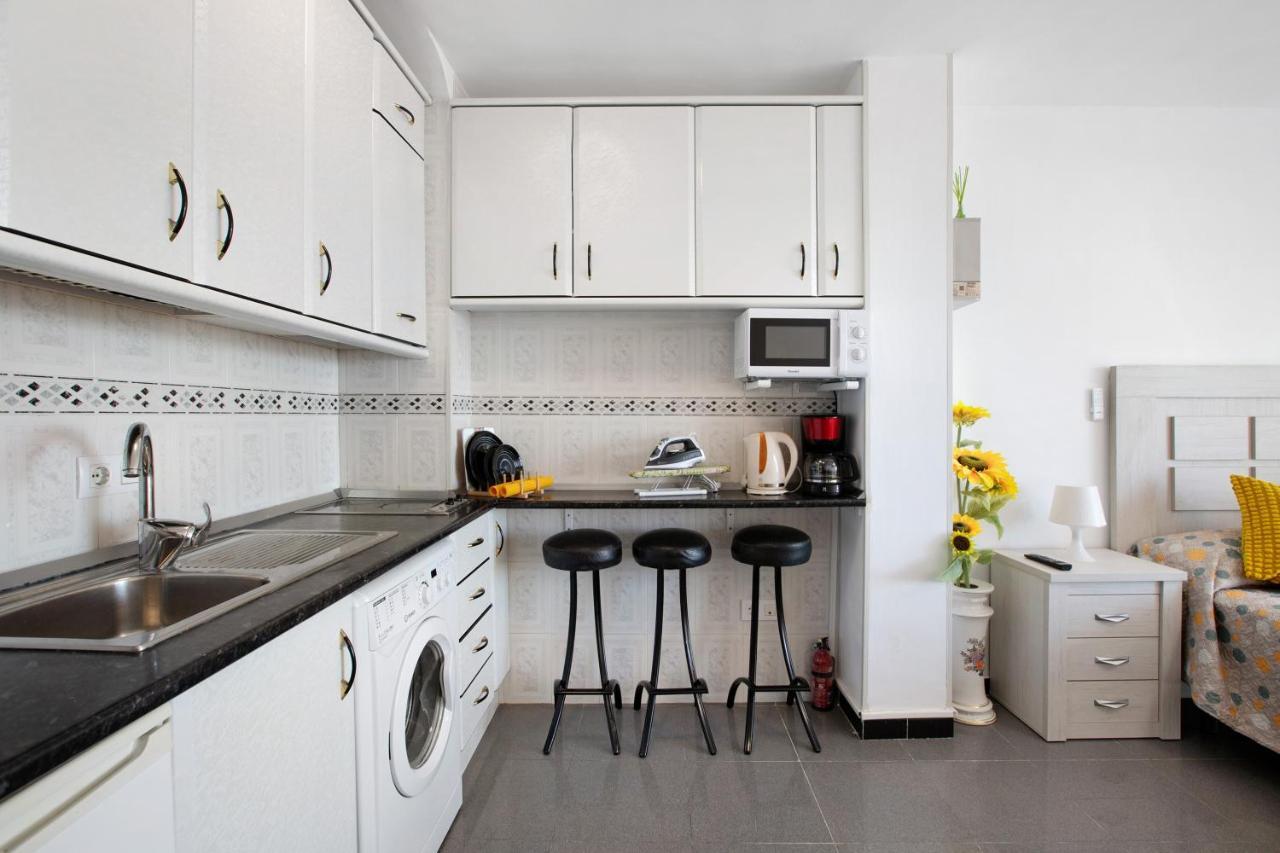 Bulto Carihuela B Apartment ตอร์เรโมลิโนส ภายนอก รูปภาพ