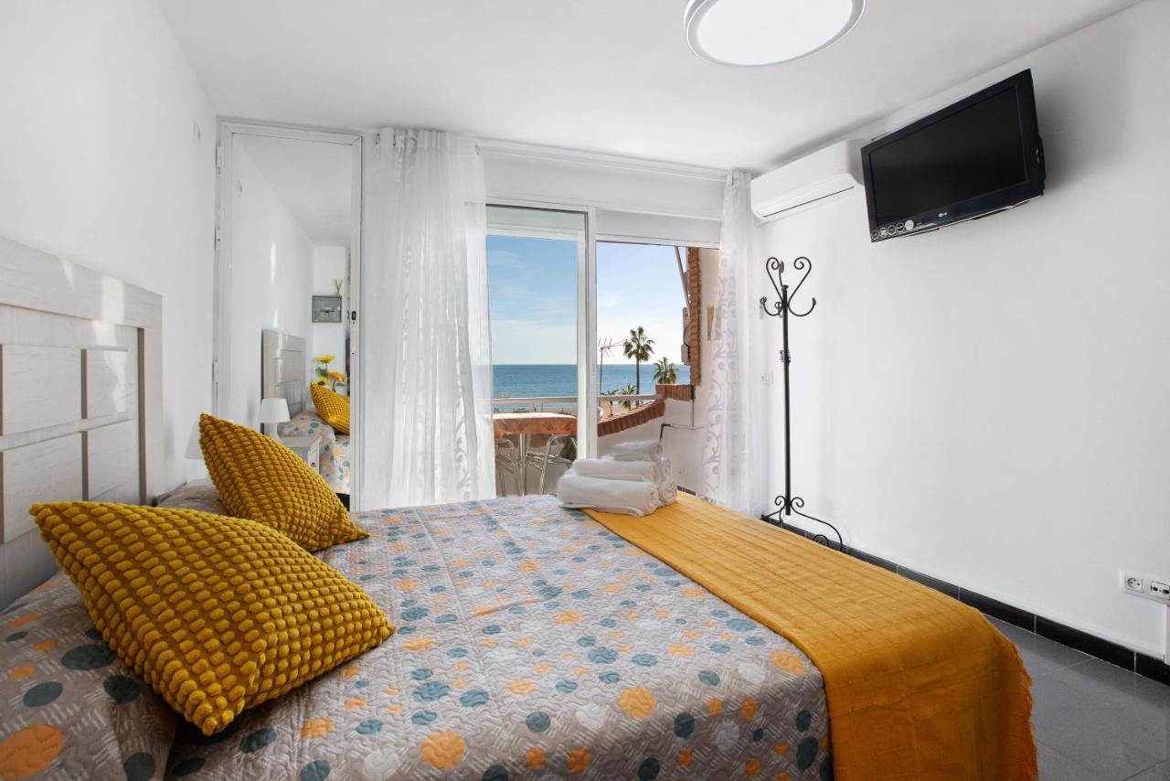Bulto Carihuela B Apartment ตอร์เรโมลิโนส ภายนอก รูปภาพ
